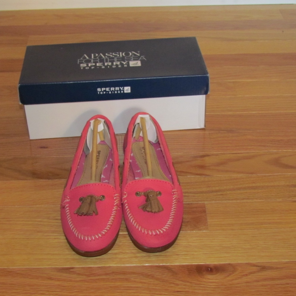 Sperry Top Sider Sabrina Coral, Size 5 M - NIB